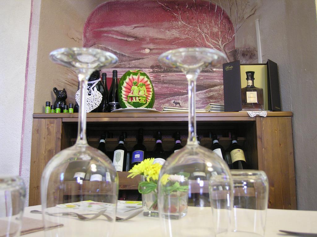 Affittacamere Ristorante Amelie Baveno Exterior foto